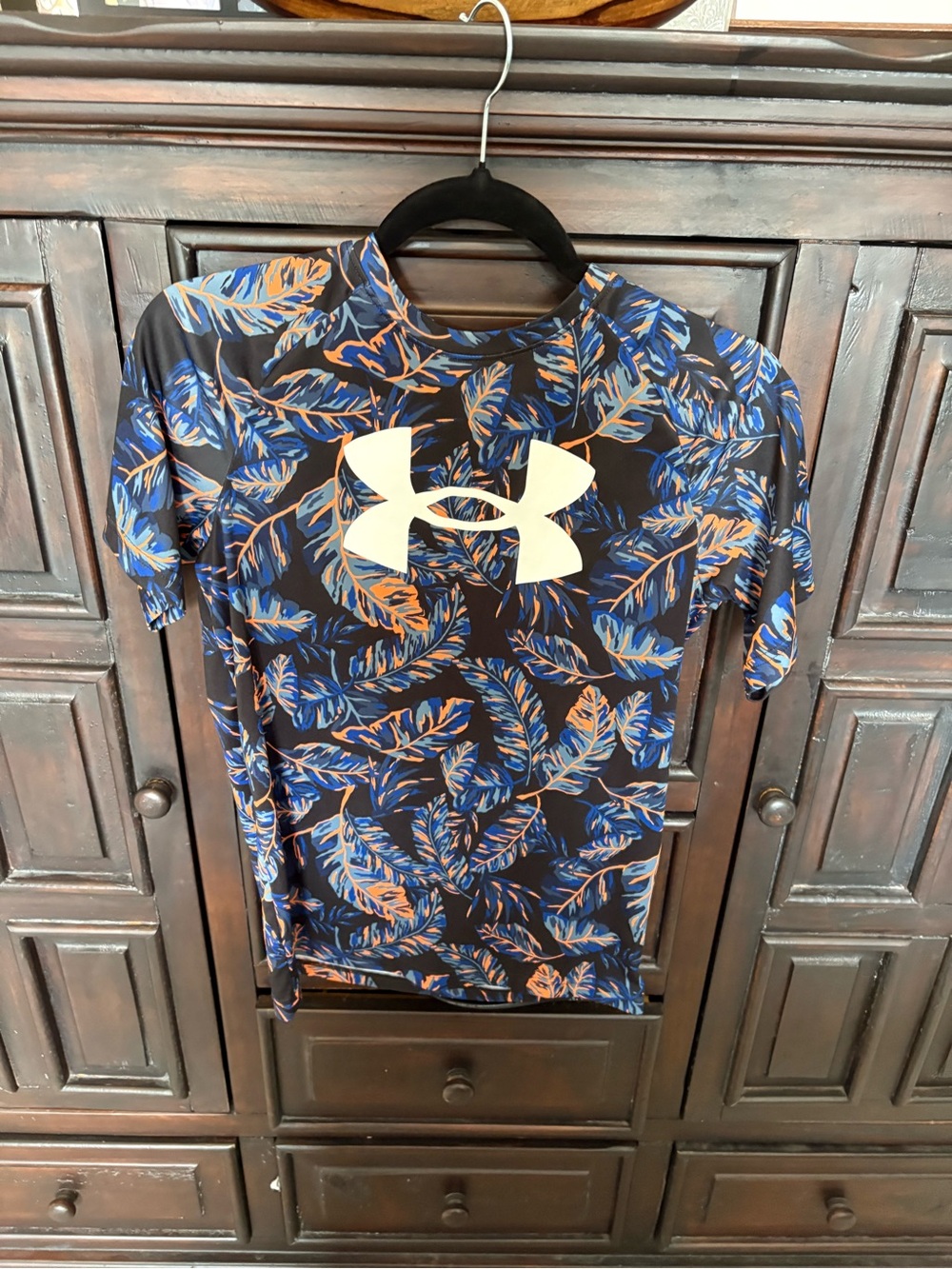 Lot of 4: Under Armour Black & Teal Performance Tees, Boys XL - Picture 6 of 6